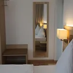 Otel Schuetzen 3*