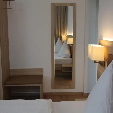 Hotell Schuetzen 3*