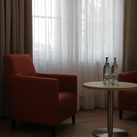 Schuetzen & Conceptstore 3*