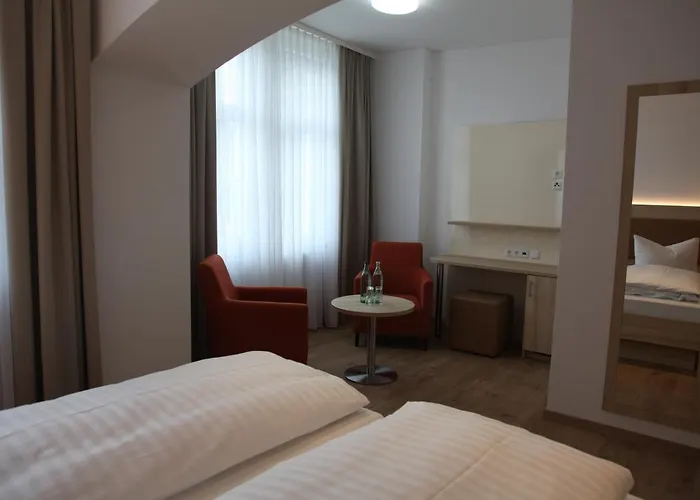 Schuetzen 3* מיירסבורג